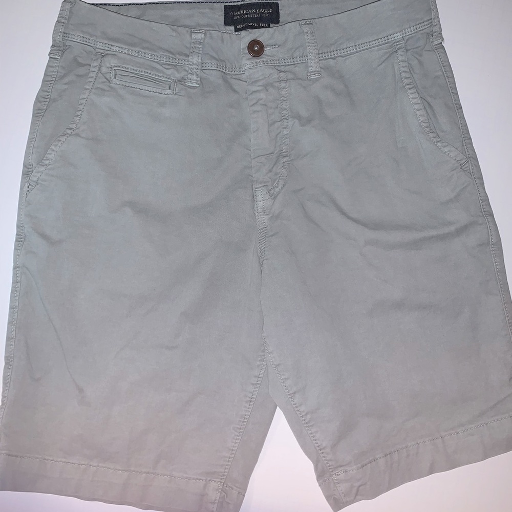 American Eagle Cargo Shorts Light Gray